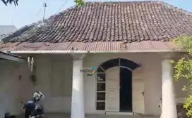 Dijual Rumah Yos Sudarso Mojokerto Dekat Alun Alun Kota