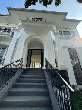 BRANDNEW Modern House in Kebayoran Baru – bagus dengan lift