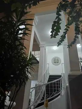 disewakan rumah cluster mewah di kelapa gading