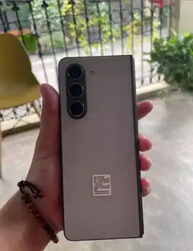 SAMSUNG FOLD 5 - 12/512gb - exclusive colour