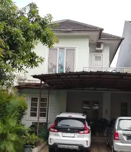 Rumah Asri di Kota Wisata Cibubur dekat Rumah Sakit dan Mall