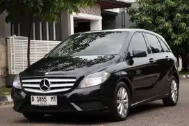 Mercedes-Benz B200 W246 AT CBU 2013