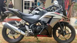 Dijual Honda CBR 2015