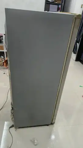 Kulkas merek Sharp 1 pintu