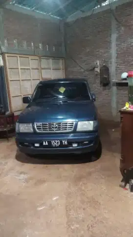 KIJANG LGX 2.0 EFI