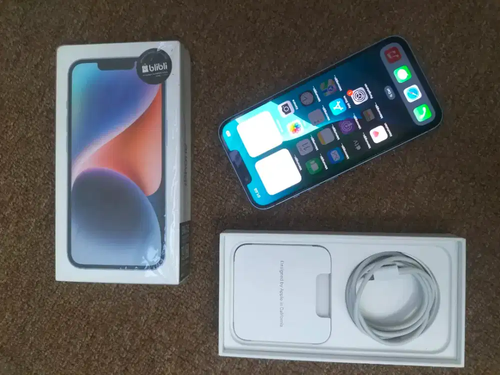 Iphone 14 128 Blue 
Garansi Resmi
Mulus 98%
Bh 86%
Fulset original