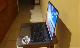 Laptop Huawei Core i5 11300H SSD 512GB Layar Jernih Batrei Awet Normal