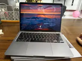 macbook air M1 512GB