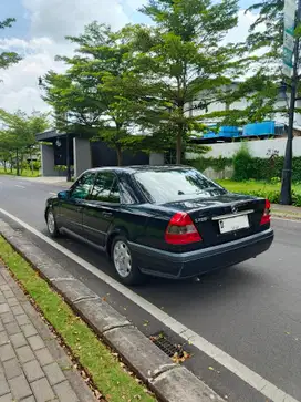 Mercedes-Benz C200 W202 1996 manual