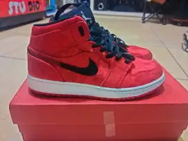Jual sepatu bekas like new