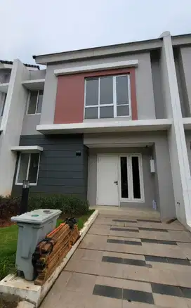 Dijual Cepat Rumah 2Lantai Di Sumarecon Gading Serpong