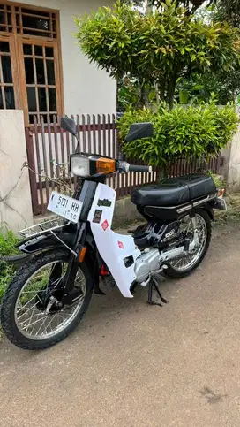 Yamaha v80 Superdeluxe Robot tahun 1984