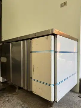 Jual GEA undercounter chiller tipe UCC 120 2D