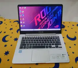 Asus S406 Core i7 RAM 8GB SSD