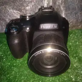 KAMERA / KAMERA DIGITAL FUJIFILM SL300 30X OPTICAL ZOOM EDISI GAMBLING