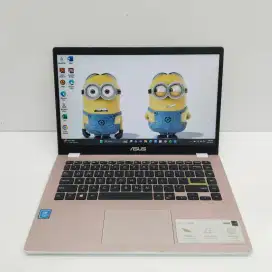 Asus Vivobook E410MA tampilan elegan yang dibekali fitur numpad