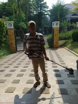 Tukang taman/ kebun serba bisa