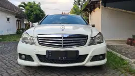 Mercedes Benz C200 CGI Facelift Matic Triptonic 2012 Putih