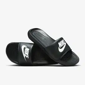 Sendal Nike Victory One Slide