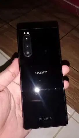 Sony Xperia 5 AU