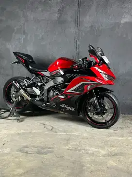 ZX25R SE ABS QS KM 300