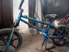 Frame sepeda BMX mesin mtr