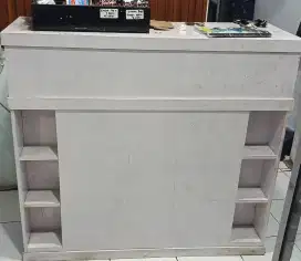 Meja kasir/Minibar