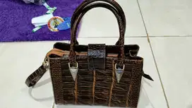Tas Wanita dari Kulit