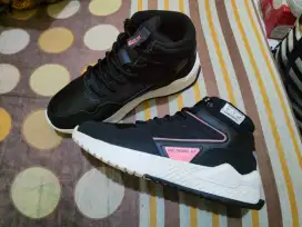 (UNISEX) Sneaker 361⁰ warna hitam new