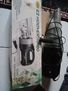 Penyedot debu mobil
