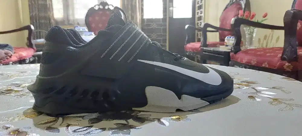 Sepatu Nike Savaleos 'Black White' CV5708-010