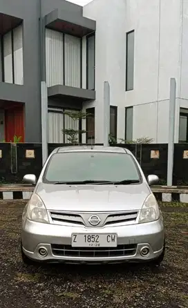 DP 10 jt nego Livina XV Matic 2011