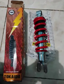 PEREDAM KEJUT/SKOK UNTUK MOTOR SPORT