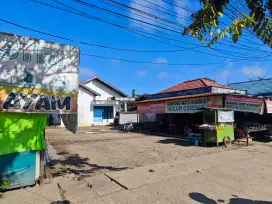 Tanah dan Bangunan lokasi Strategis dan Komersil