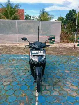 Nia:VARIO 125 ESP PLAT B DEPOK MOTOR TERAWAT DAN BERGARANSI TERAWAT