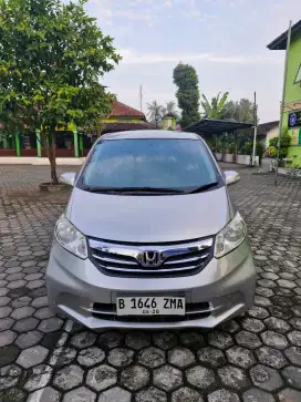 Honda Freed PSD 2012 facelift