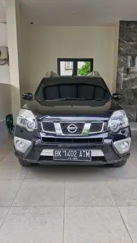 Nissan xtrail 2.5 XT dp20jt thn 2014