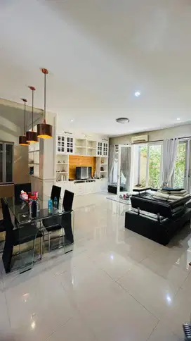 Dijual Rumah Kertajaya Indah Regency 2 Lantai Furnish dkt ITS