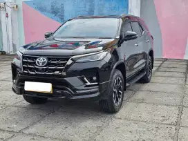 Fortuner GR 2.8 CC 2022 KM 16ribu