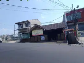Tempat Usaha cocok untuk usaha kuliner. lebar muka 11 m Bogor