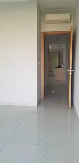 Apartemen Dukuh Mansion Tower Jasmine Dorada Lt. 32 uk. 62m, jual rugi