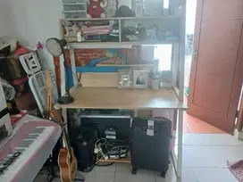 Meja belajar/ kerja merk informa bagus