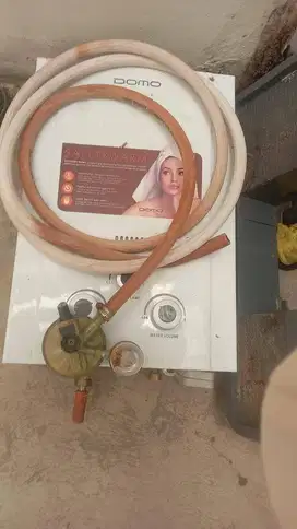 DIJUAL WATER HEATER MODEL GAS MODENA