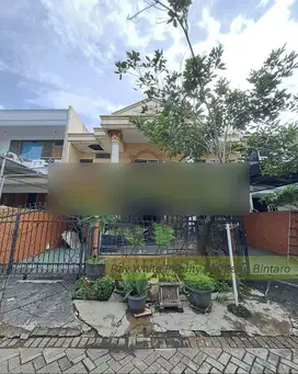 Rumah 2 Lantai di Dalam Komplek dengan Lokasi Strategis di Modernland,