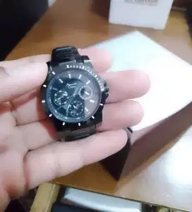 Jam tangan kakak cantik Alexandre Christie , mewah dan elegan