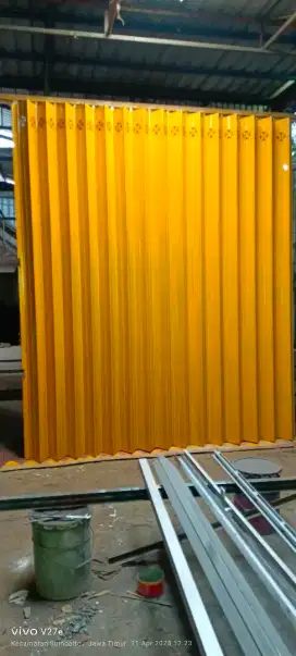 Pintu harmonika