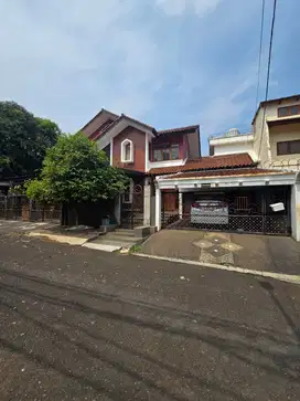 Dijual rumah harga mendekati NJOP dalam komplek at Lebak Bulus