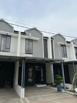Cluster Gardenville rumah strategis dekat akses tol TKI 5
