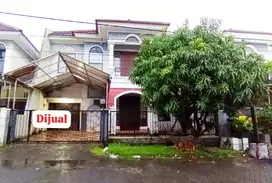 Dijual rumah 2 lantai Pondok Tjandra dekat Raya Merr