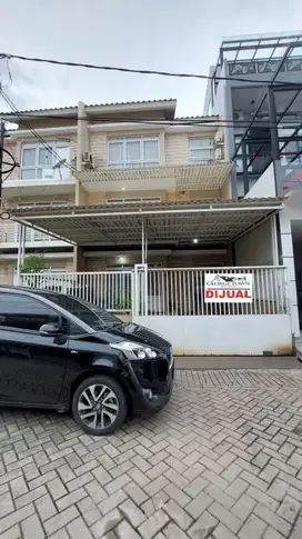 Rumah Park Residence (Ukuran 7x15 m)